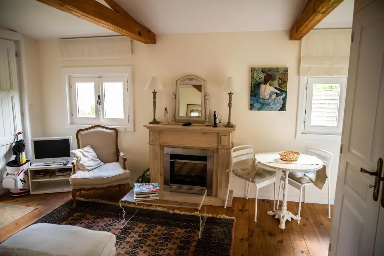 L'Oisette Bed & Breakfast Epiniac 5*,  France