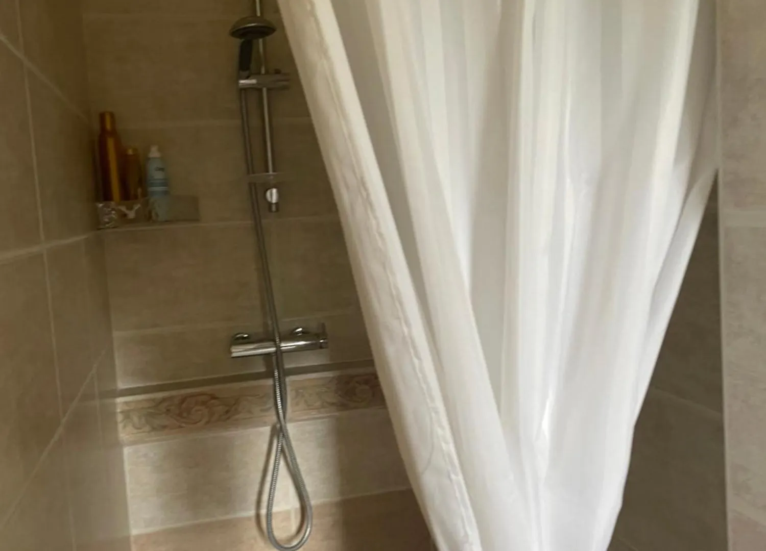 L'Oisette Bed & Breakfast Epiniac 5*,  France